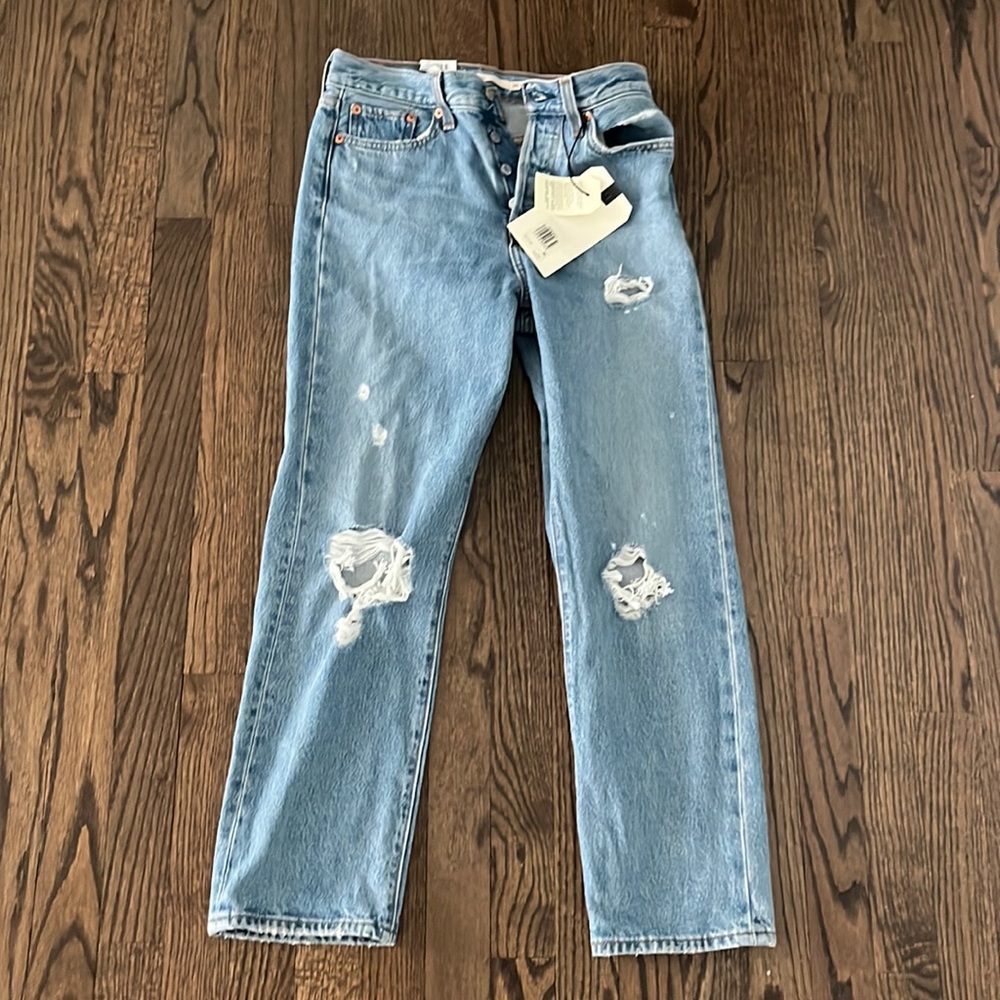 Levi’s wedgie straight 26 x 26. High rise